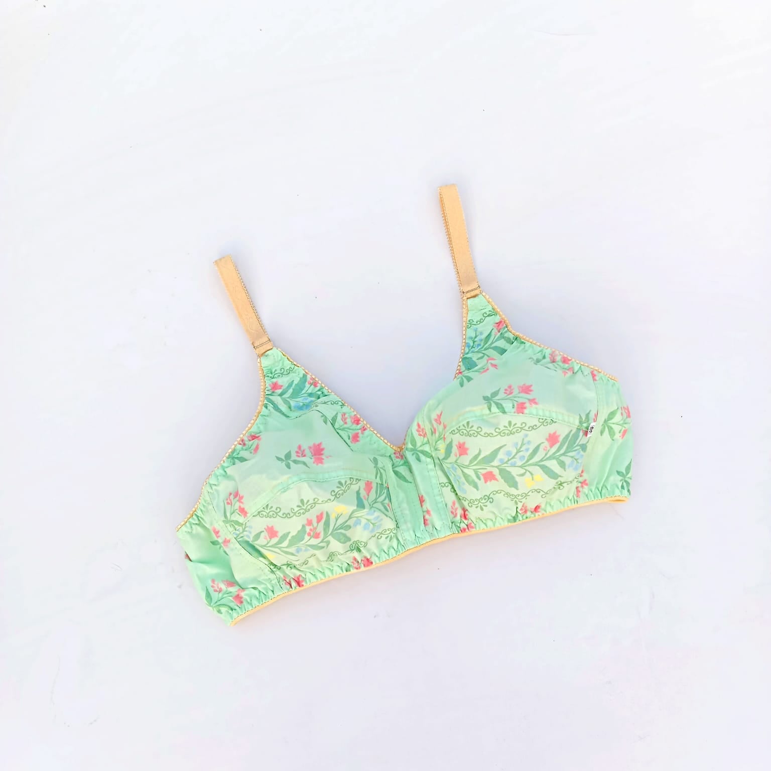 5 Rendom Cotton Bra 999/-only